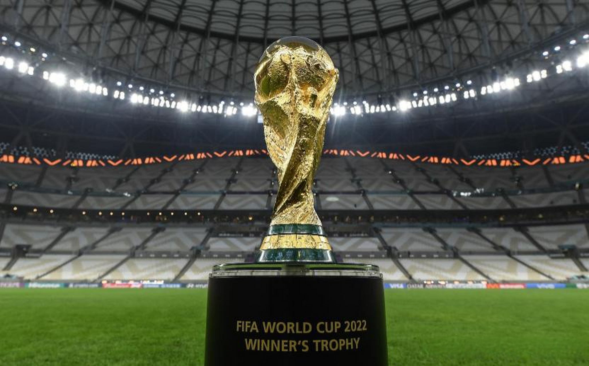 间接受了手 间接受了手