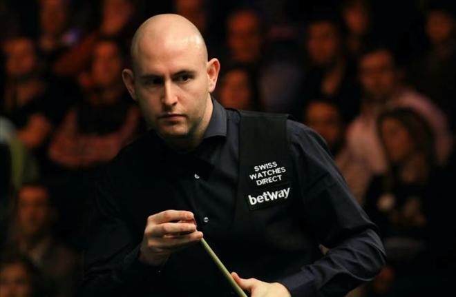 在球队中扮 在球队中扮